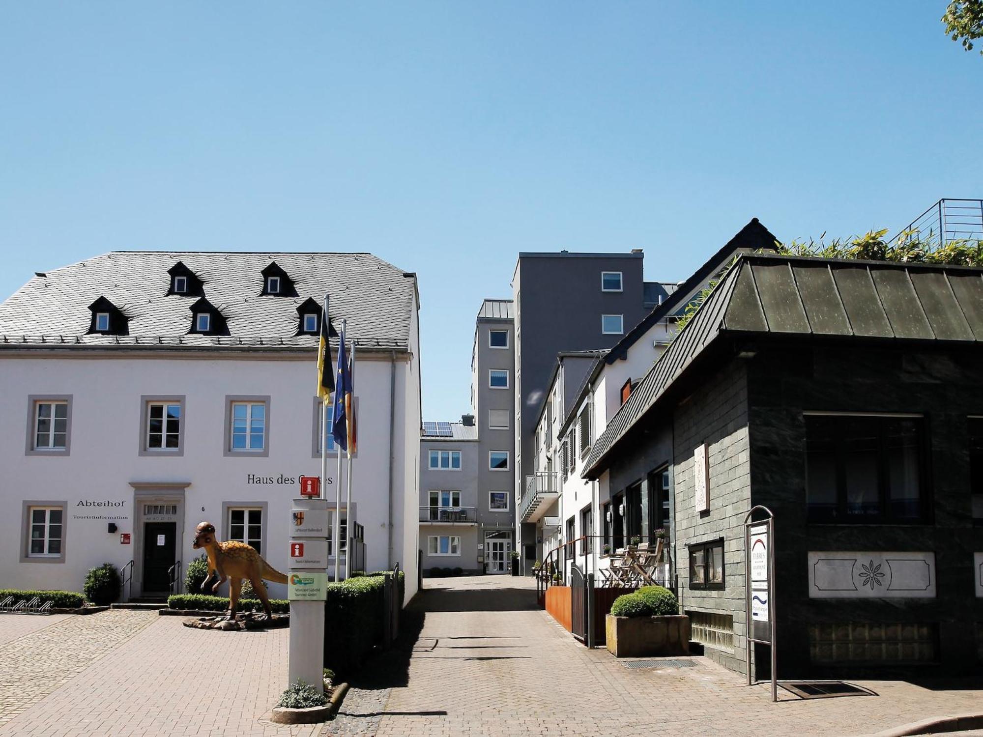 Apartment In Bollendorf With Forest View Buitenkant foto